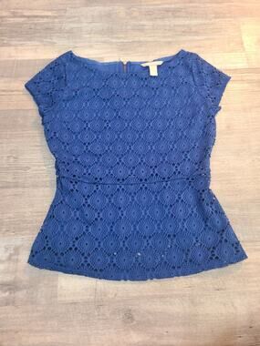 Banana republic 8p womens blue blouse with lace overlay